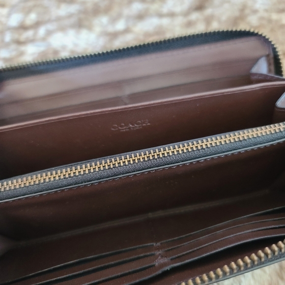 Coach Wallet - Picture 7 of 13